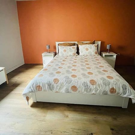 Appartement Cosy Au Centre De Beauraing Luaran gambar