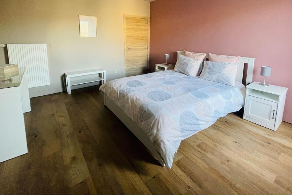 Appartement Cosy Au Centre De Beauraing Luaran gambar